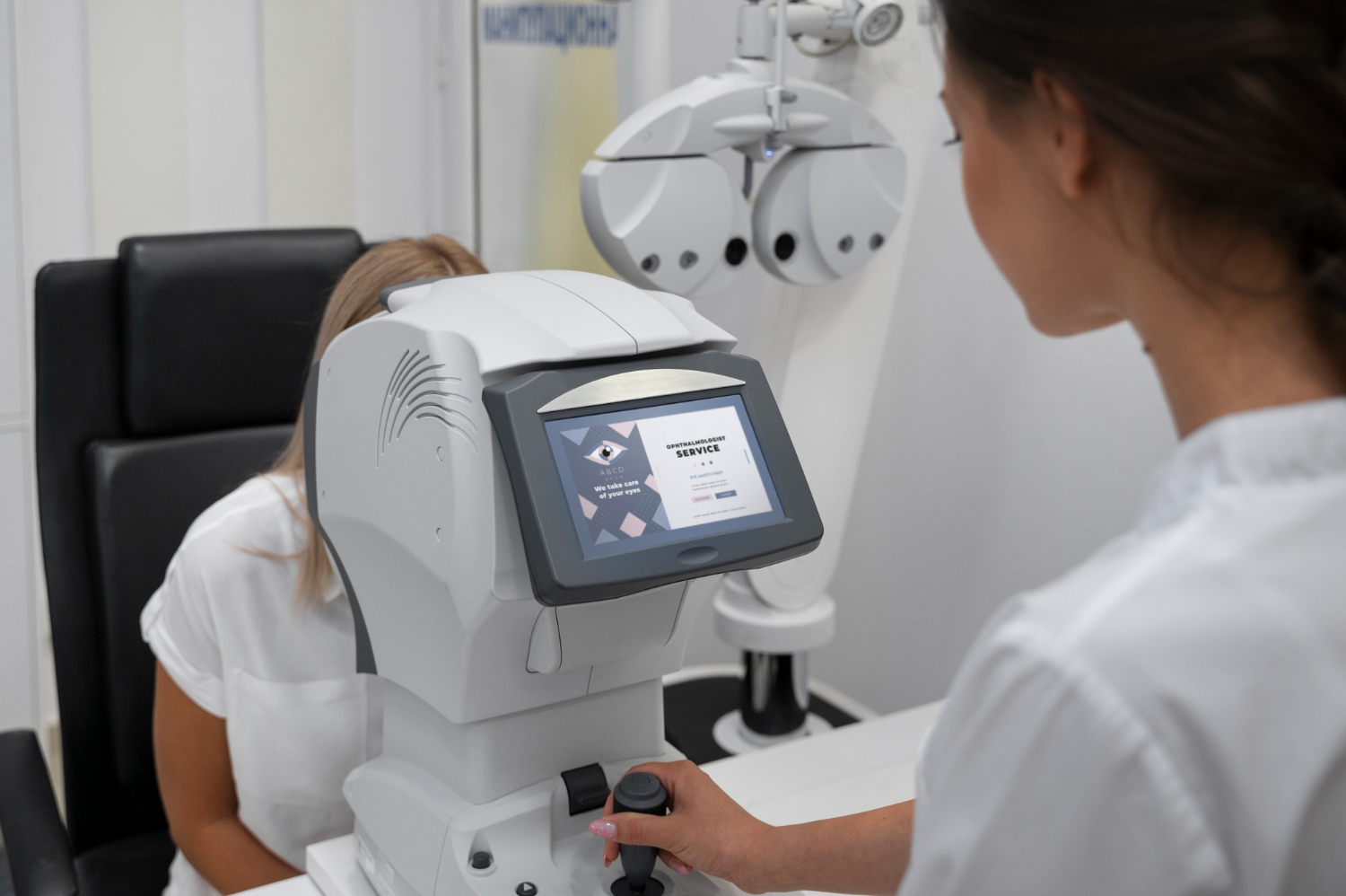 Grimsby Cataract/Lens Replacement Surgery Grimsby