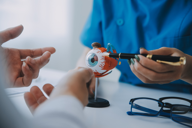 eye surgery wilmslow